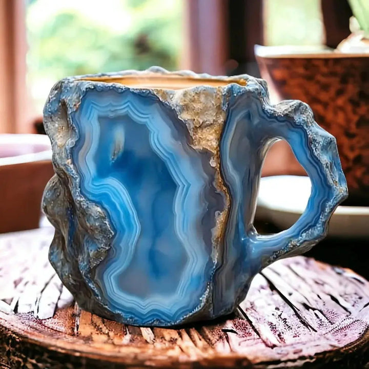 Tazas de café infusionadas con cristales minerales